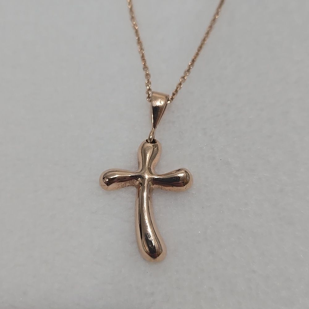 14K Rose Gold Cross Pendant Necklace